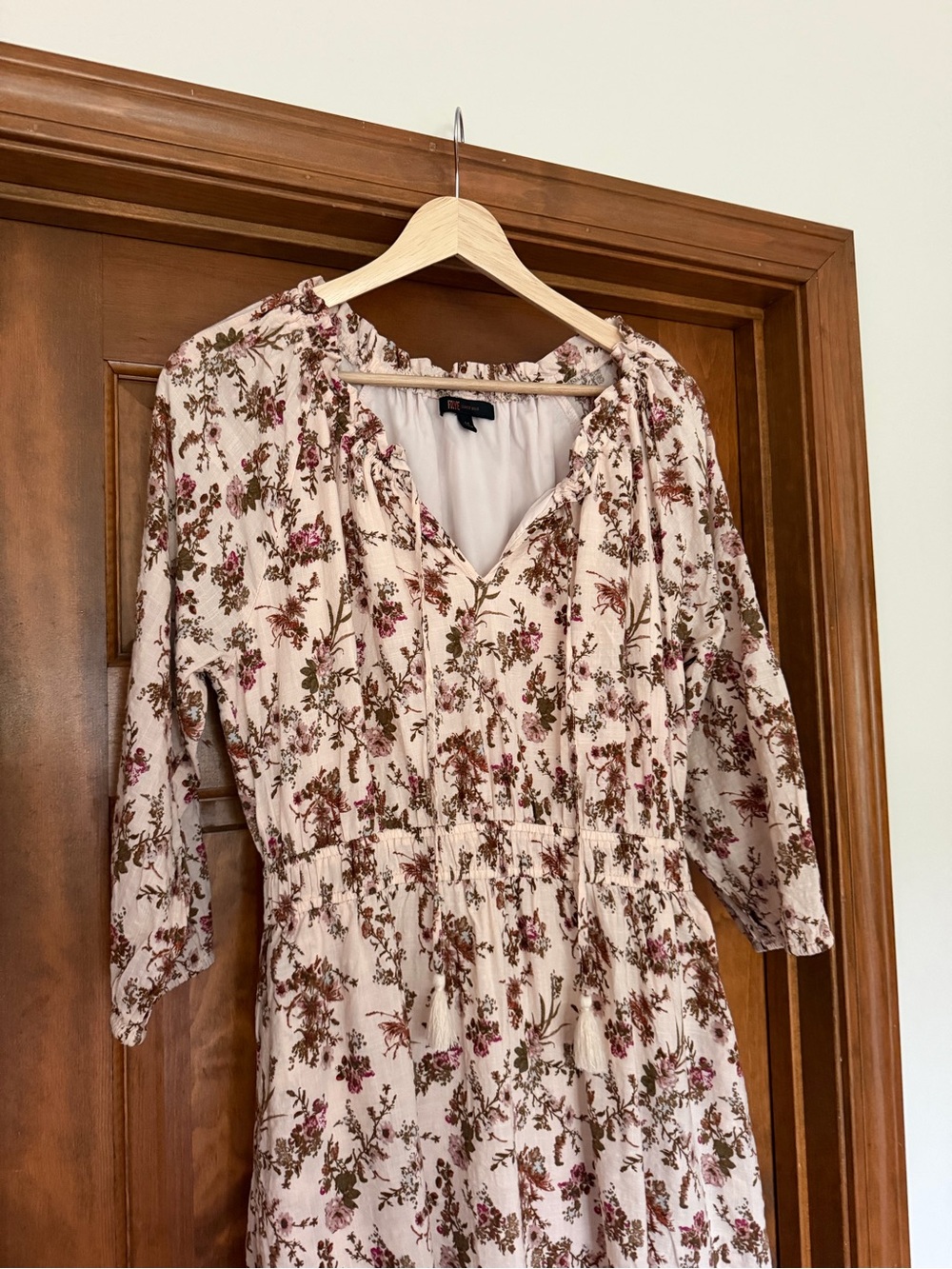 FRYE AND CO. Blush Floral Tie-Waist Long Sleeve Midi Dress